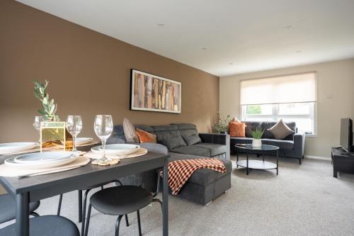 Livingston Casa | Rise House