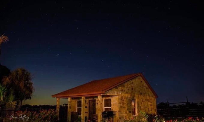 Brenham Cabina | Estrella en ascenso @ RockinStarRanch