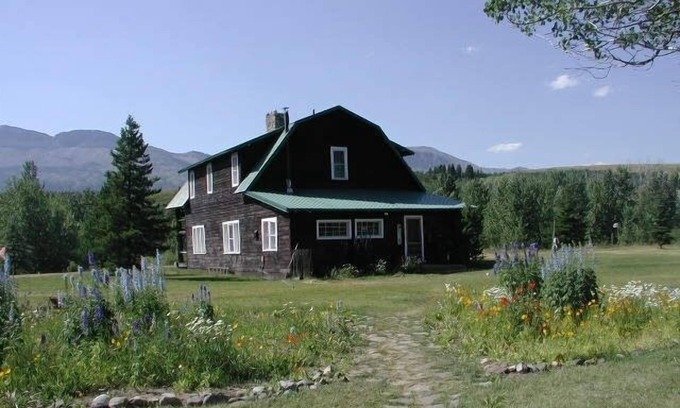 East Glacier Park Cabina | Rising Lobo Ranch reuniones familiares Corporativa escapadas