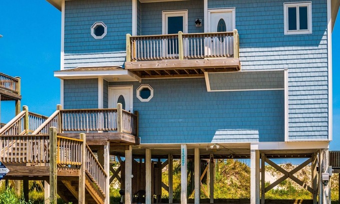 Topsail Beach Casa | NEGOCIO DE RIESGO: 4 BR / 4 BA frente al mar en la playa de Topsail, para 8 personas