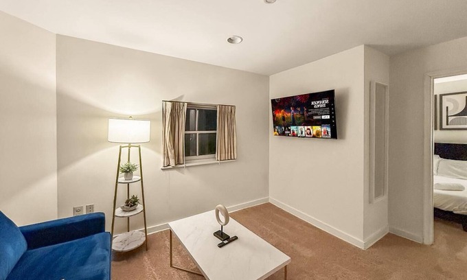 Rittenhouse Row Apartamento | Rittenhouse 1BD, Sleeps 4, Walk to Square & Shops