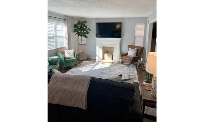 Huntington Casa | Ritter Park Flats. Convenient and spacious!