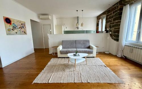 Barriera Vecchia-San Giacomo Apartamento | RivApartments2 with private parking
