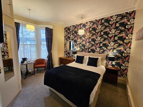 South Cliff Hotel | Rivelyn Hotel Bar & Restaurant