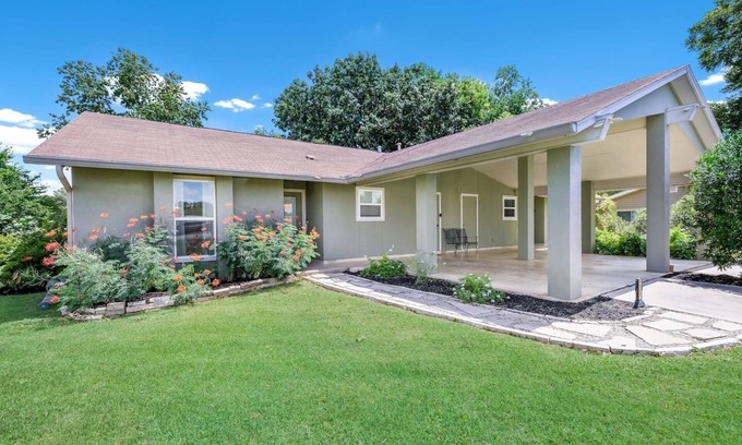 Seguin Casa | Lake Placid Waterfront con vistas al millón de dólares, elevador de botes