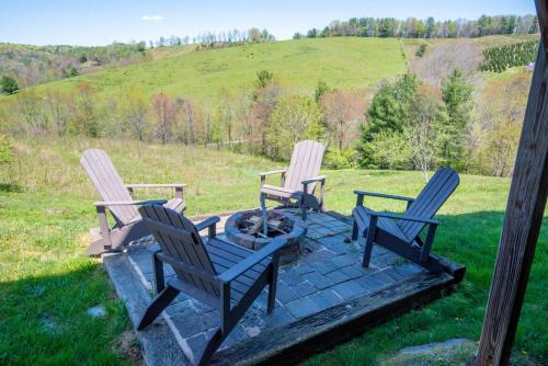Fleetwood Casa | River Access, VIEWS, Sleeps 8, Fire Pit