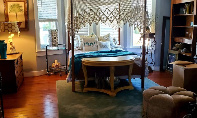Tappahannock Apartamento | River apartment, 1 block from River.