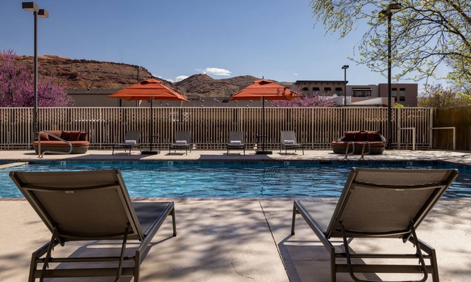 Moab Hotel | River Canyon Lodge
