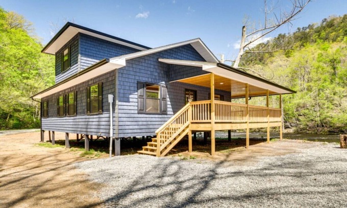 Tellico Plains Apartamento | River Escape River Front Cabin