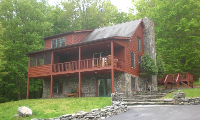 Lackawaxen Casa | Frente al río, Million Dollar Mountain View Estate