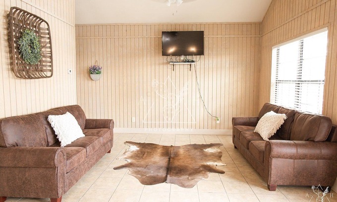 Concan Casa | River Grove Rentals Casa # 3