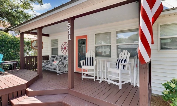 Southport Casa | River Hideaway Retreat