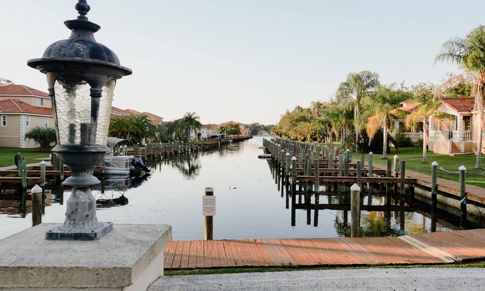 Homosassa Casa | River Home w/boat ramp, dock, trailer parking, EV Charger, Kayak & golf cart.