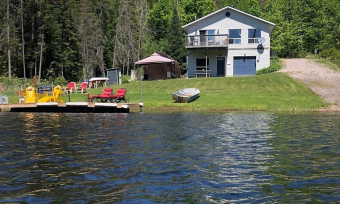 Ryerson Casa | Casa de vacaciones White Cottage-Four season en el río Magnetawan