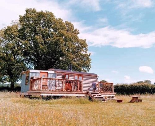 Cullompton Otro | River Meadow Retreat