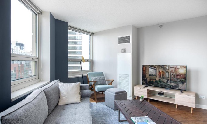 Rush and Division Apartamento | River N 1BR w Gym WD nr Mag Mile CHI-86