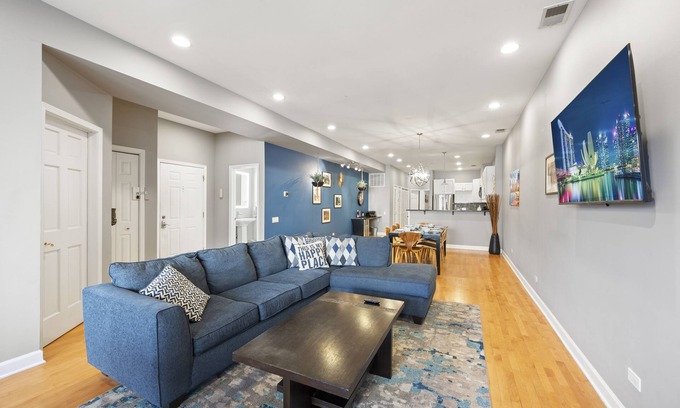 Killgubbin Apartamento | River North 3BR/2BA: HUGE, Parking, Center Chicago