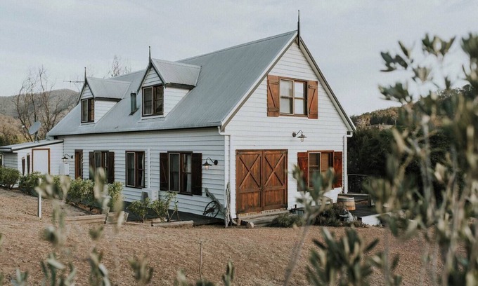 Riverlea Casa | River Ranch Mudgees Unique Rural Escape