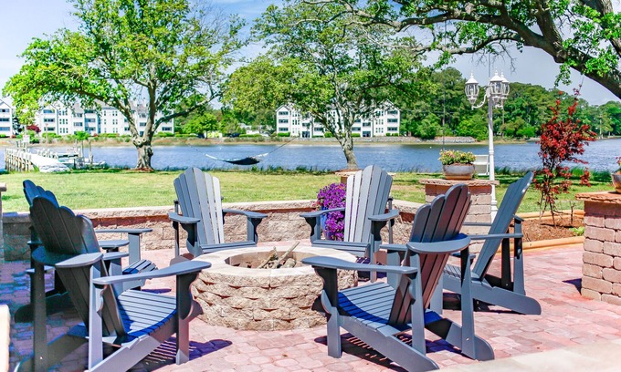 Hampton Casa | River Retreat at Stonehurst