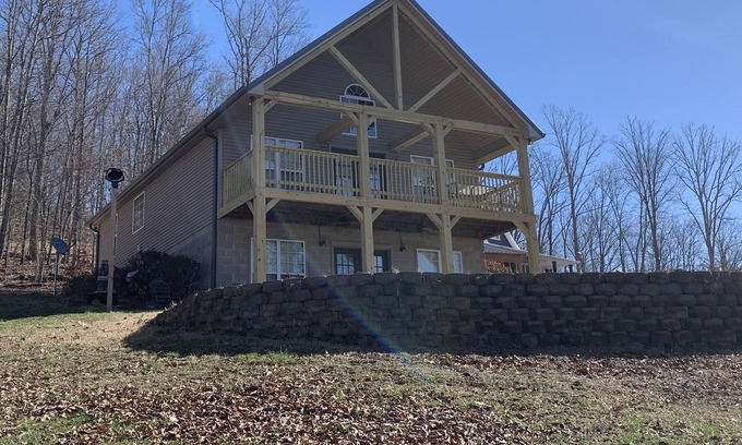 Dover Casa | River Retreat-Tennessee River Kentucky Lake Fishing Cabin Stewart County