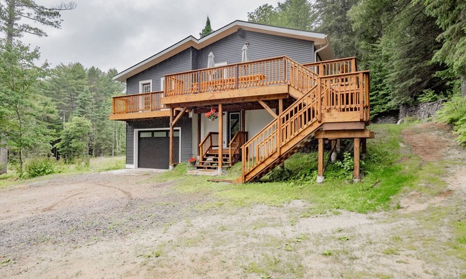 Huntsville Cabaña | River Retreat*Water Access*Fire Pit*Forest
