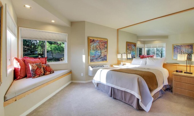 Century West Casa | River Ridge 313B - Meredith Lodging