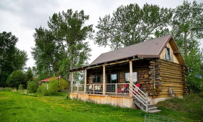 Salmon Apartamento | River Runner's Retreat