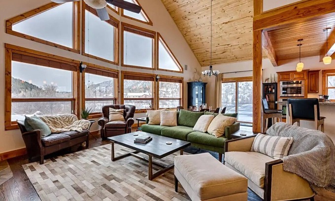 Pagosa Springs Casa | River's Edge Retreat in Pagosa Springs