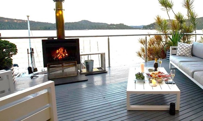 Bar Point Casa | spring specials .DYARUBBIN. fireside living HAWKESBURY RIVER spectacular views