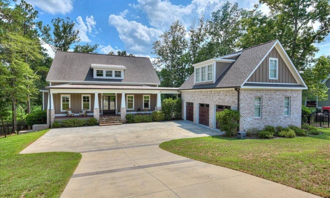 Evans Casa | River views, best neighborhood, 8 miles to Augusta National Golf Club