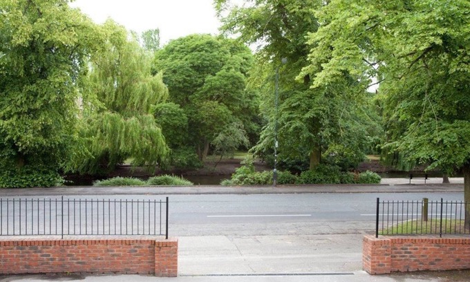 York Apartamento | Riverbank View