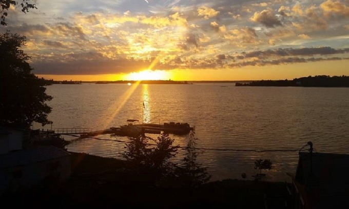 Chippewa Bay Cabaña | Riverbay Adventure Inn
