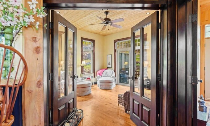 Muskoka Lakes Casa | Riverdale Retreat Sum