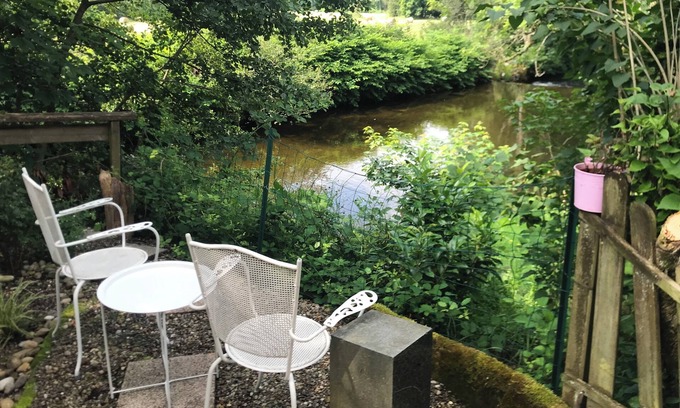 Saulxures-sur-Moselotte Apartamento | Riverfront, cozy duplex...