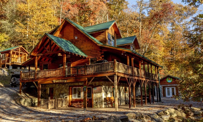 Clyde Casa | Riverfront-3 Luxury Homes on 500 Acres incl 5BR/3BA + 3BR/3BA + 2BR/2BA -Group A