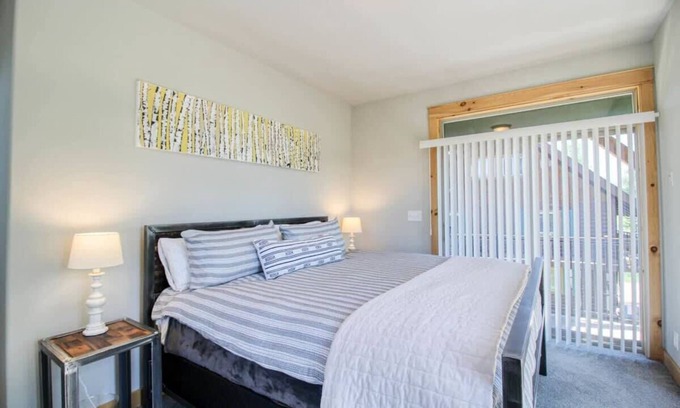 Granby Casa | Riverfront 3BR Cabin - Hot Tub, Pool, Pets