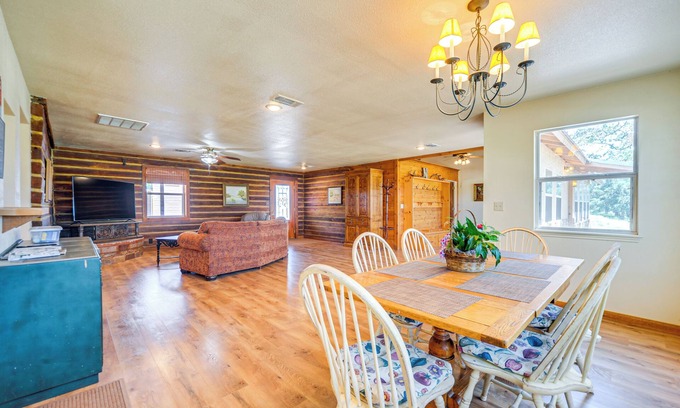 Brady Casa | Riverfront Brady Retreat on 25 Acres!