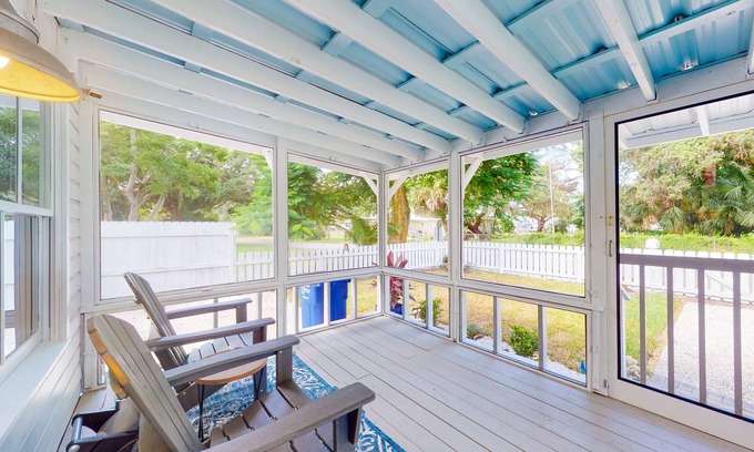 Bonita Springs Cabaña | Riverfront dog-friendly cottages with kayaks, dock, patio, grill, & water views