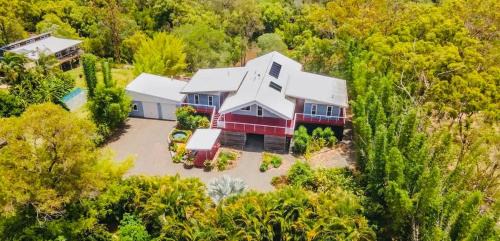 Pacific Haven Casa | Riverfront Family Haven