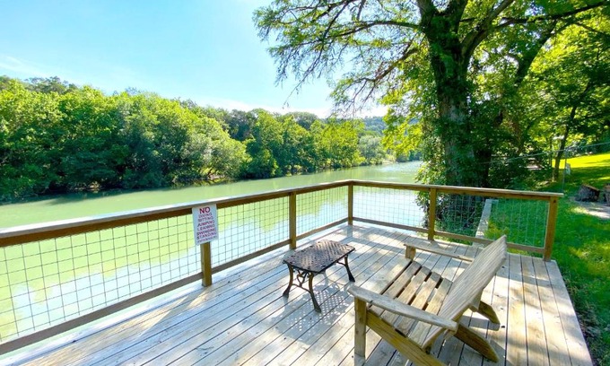 New Braunfels Casa | Riverfront Farmhouse 5br With Views, And Kayaks