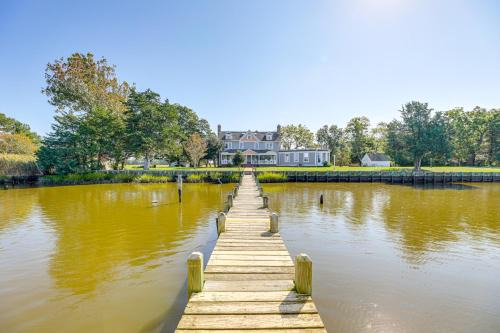 Allen Casa | Riverfront Gem with Fire Pit in Eden