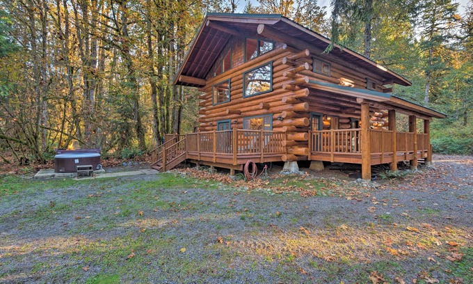 Gold Bar Cabina | ¡NUEVO! Inicio de registro personalizado frente al río cerca de Stevens Pass!