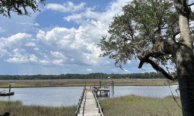 Camden Casa | Riverfront home on deep water - sleeps 12