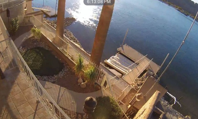 Holiday Shores Casa | RIVERFRONT HOME SLEEPS UP TO 14