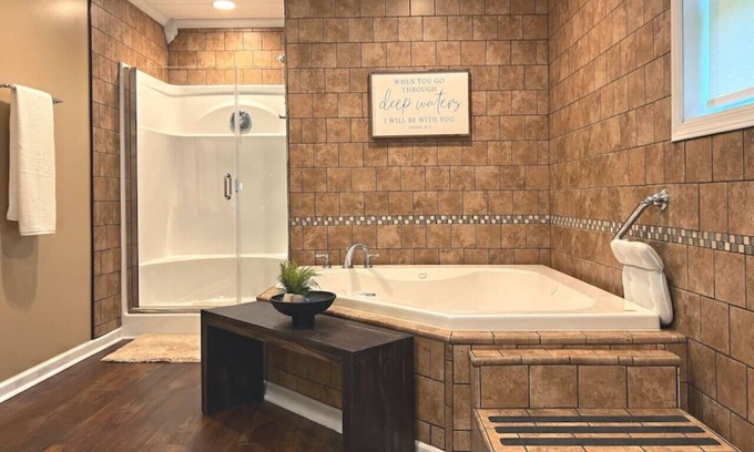 Lewistown Casa | Riverfront, Jacuzzi, Pellet Grill| Lazy Bass Lodge