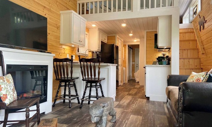 Mentone Apartamento | RiverFront l Kayak l Hiking Trail l Tiny Home - Where The Little River Runs