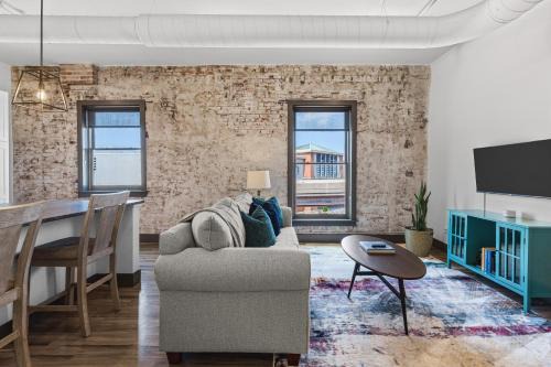 Downtown St. Louis Apartamento | Riverfront Loft - Walk to Arch, Casino, Convention Center
