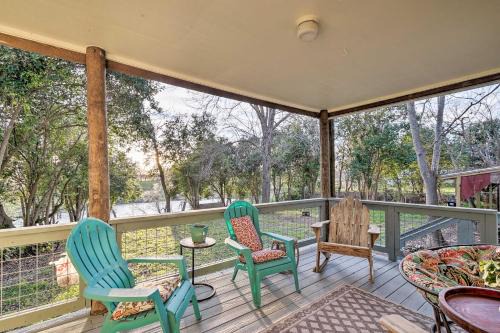 Martindale Casa | Riverfront Martindale House with 2 Covered Decks