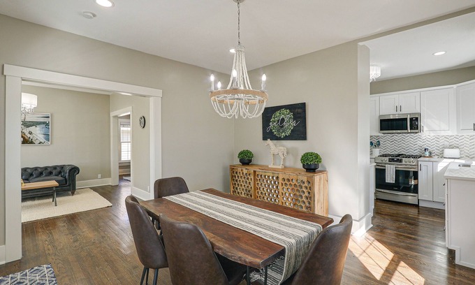 Newton Casa | Riverfront Newton Vacation Rental Near Wichita!