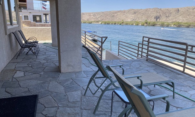 Holiday Shores Casa | Riverfront Oasis Guest Apartment. ¡Qué vista!